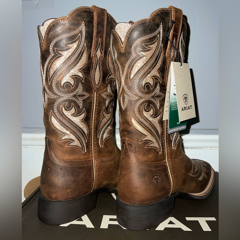 Brand New Ariat Cowboy boots, woman’s size 8.5. - Picture 2 of 10